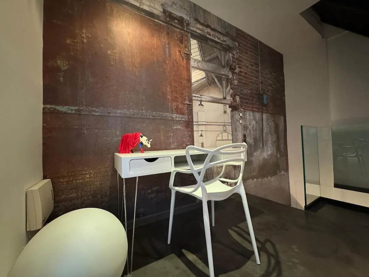 Villa Twenty Fort With Pool Lyon Villeurbanne