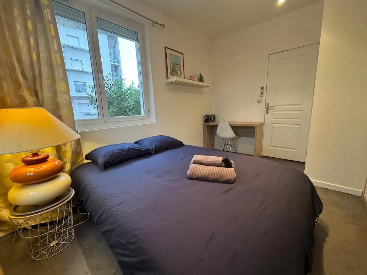 Villa Twenty Fort With Pool Lyon Villeurbanne