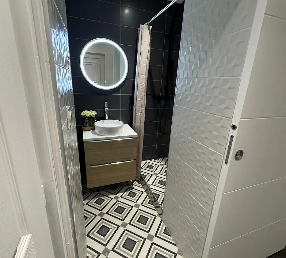 Villa Twenty Fort With Pool Lyon Villeurbanne