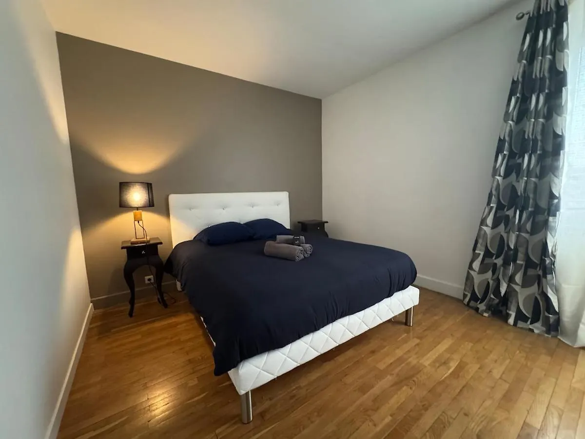 Villa Twenty Fort With Pool Lyon Villeurbanne