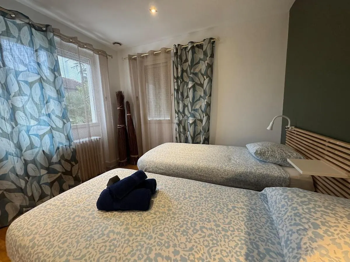 Villa Twenty Fort With Pool Lyon Villeurbanne France
