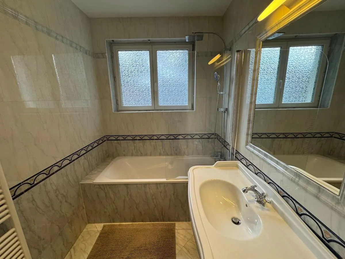 Villa Twenty Fort With Pool Lyon Villeurbanne